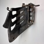 Prawy podnóżek Yamaha - 16