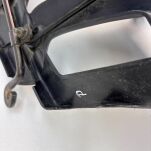 Prawy podnóżek Yamaha - 13