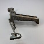 Prawy podnóżek Yamaha - 4