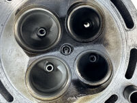 Głowica kompletna Suzuki - 12