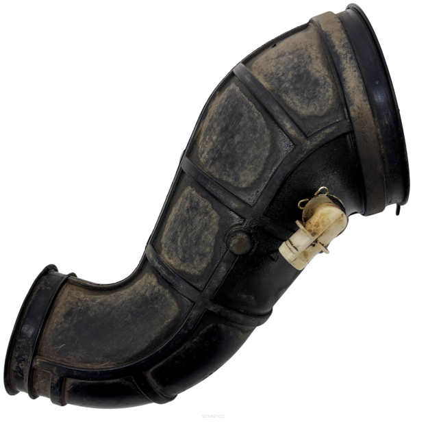 Króciec ssący puszki powietrza Suzuki