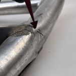 Lewy podnóżek Yamaha - 6