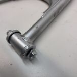 Wahacz przedni dolny lewy Suzuki - 6