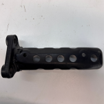 Prawy podnóżek Suzuki - 4