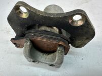 Zacisk hamulcowy prawy przedni Can-Am - 2