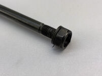 Śruba wahacza górnego przód Yamaha - 3